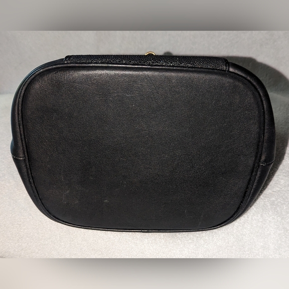 Pako Mikel Stingray black drawstring handbag. - Picture 6 of 11